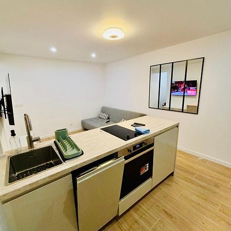 Joli Appartement Renove Incluant Parking A 10 Min De Paris Nanterre Exterior photo